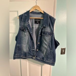 Jean Vest